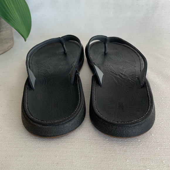 Jambu JBU Pele Black Leather
Flip Flop Thong Flat Sandals Woman’s 8M - Picture 6 of 8
